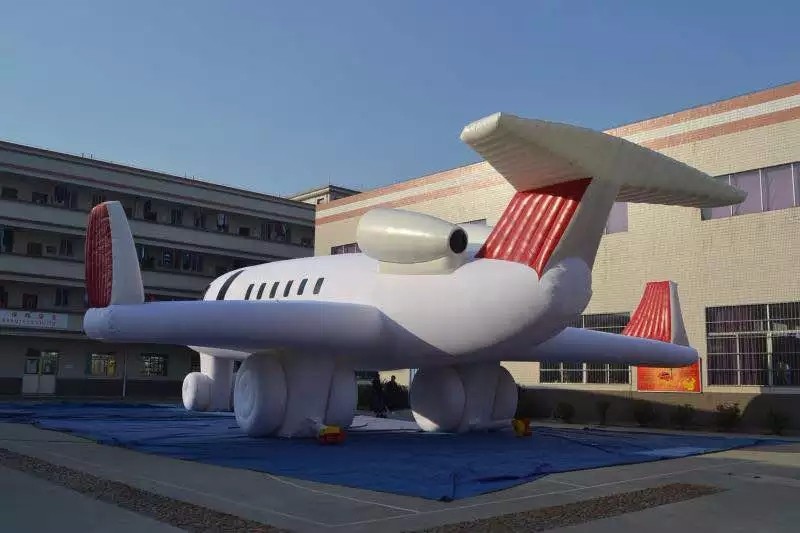 龙湖小型充气飞机
